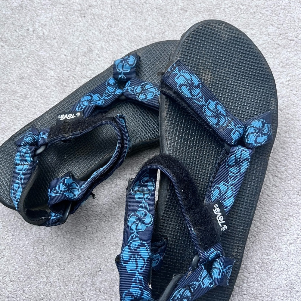 Teva Blue Floral Sandals - Picture 2 of 2